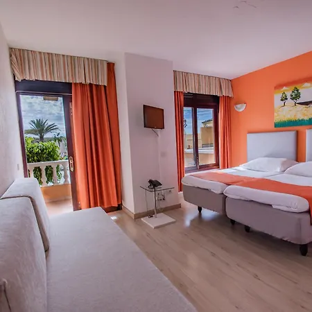 Apart Otel Servatur Caribe Playa de las Américas