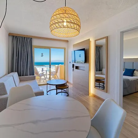 Servatur Caribe Aparthotel Playa de las Americas (Tenerife)