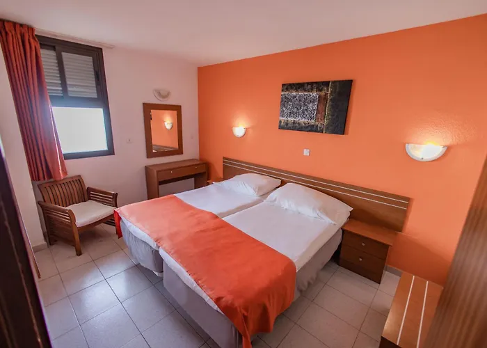 Servatur Caribe Aparthotel Playa de las Americas (Tenerife)